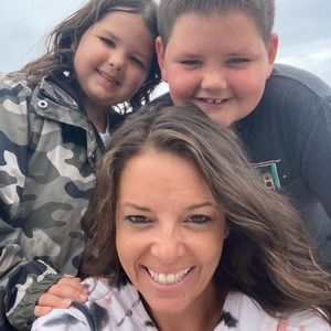 Meet your Posher, April